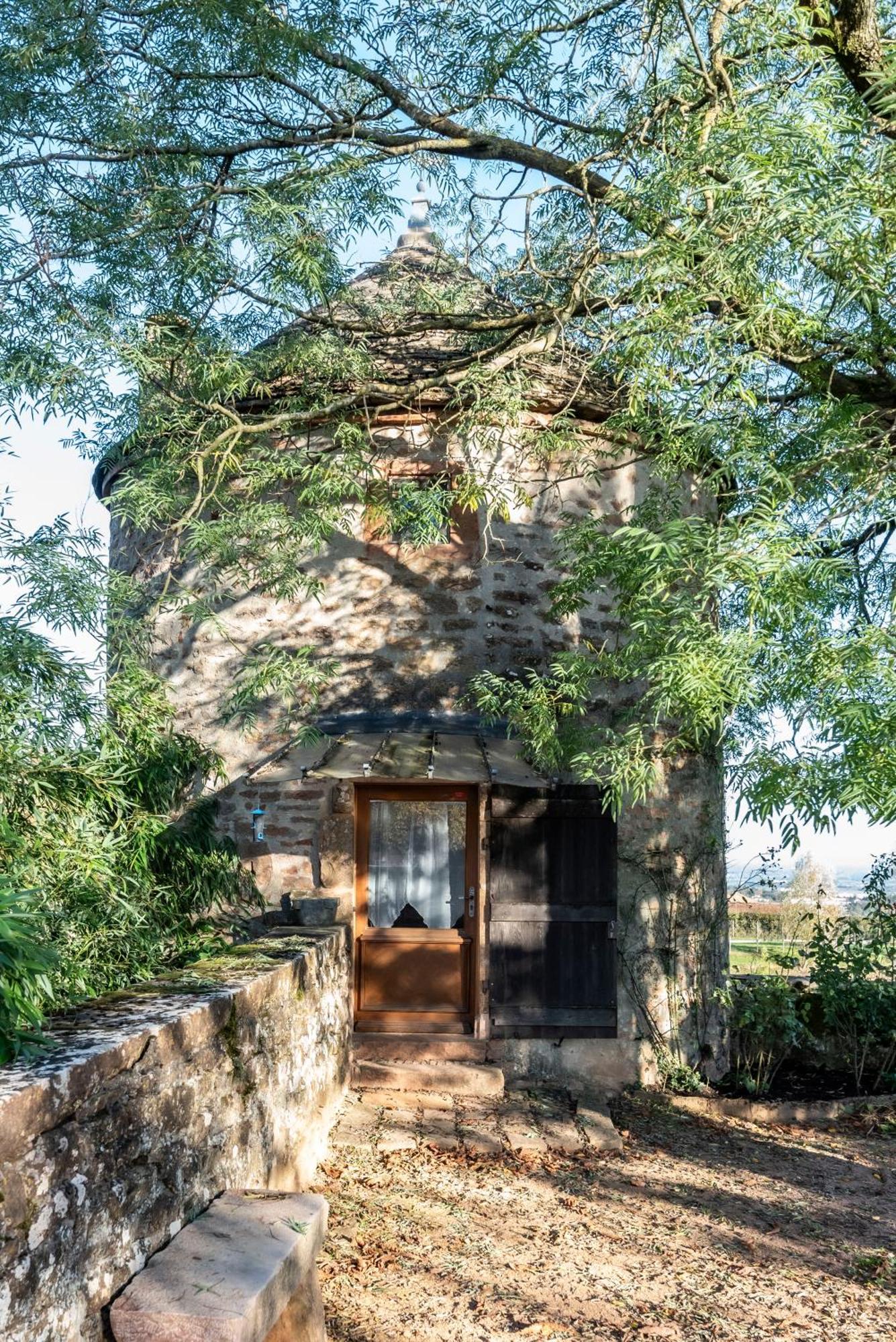 Chateau De Salornay Hurigny Bagian luar foto