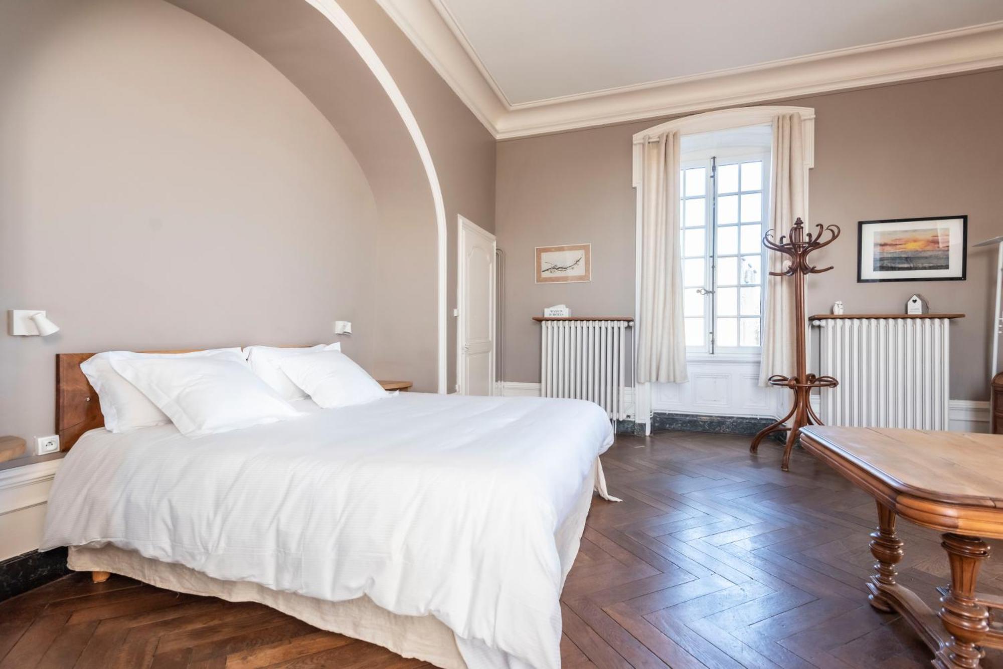 Chateau De Salornay Hurigny Bagian luar foto